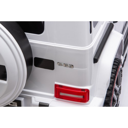 Vehicle Mercedes G63 AMG LIFT White