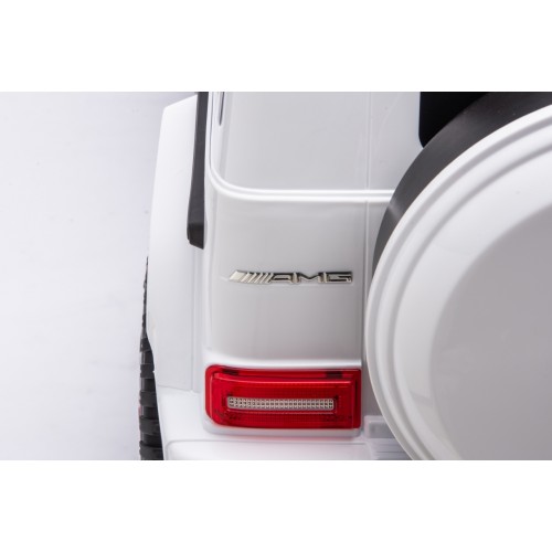 Vehicle Mercedes G63 AMG LIFT White