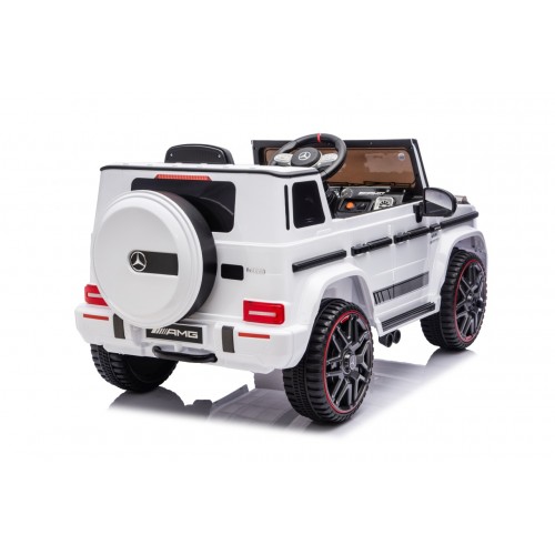 Vehicle Mercedes G63 AMG LIFT White