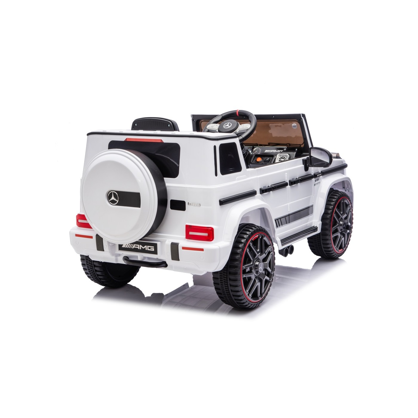 Vehicle Mercedes G63 AMG LIFT White