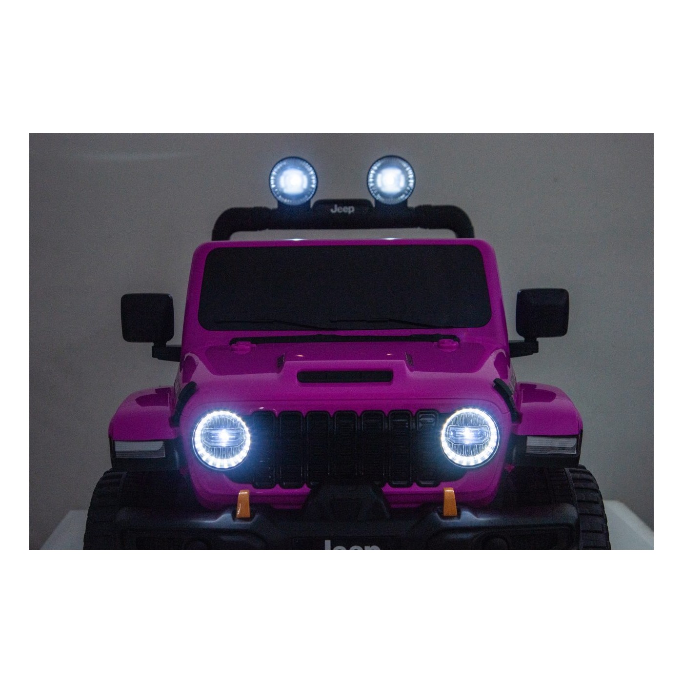 Jeep Wrangler Rubicon LIFT Pink Vehicle