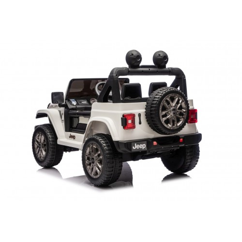 Jeep Wrangler Rubicon LIFT White Vehicle