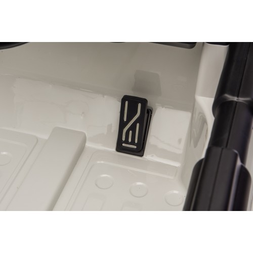 Jeep Wrangler Rubicon LIFT White Vehicle