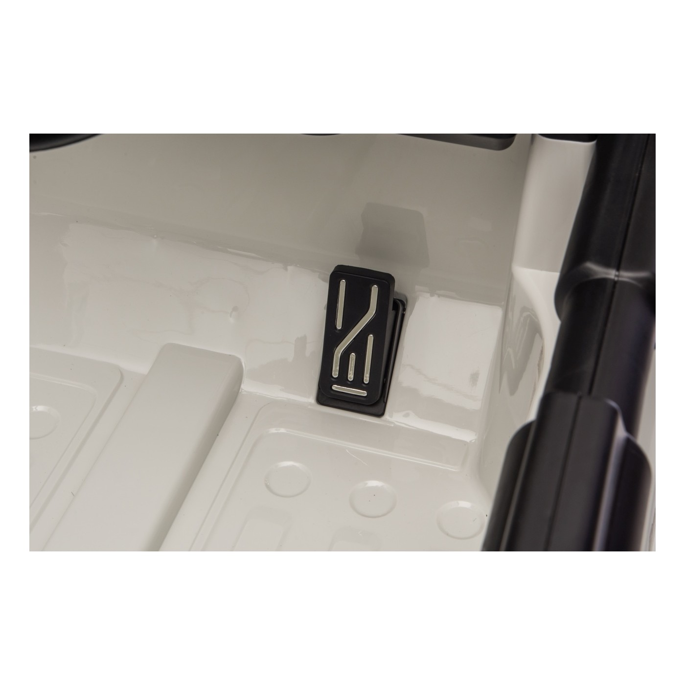 Jeep Wrangler Rubicon LIFT White Vehicle