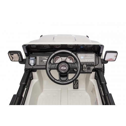 Jeep Wrangler Rubicon LIFT White Vehicle