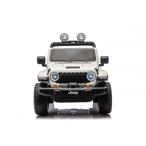 Jeep Wrangler Rubicon LIFT White Vehicle