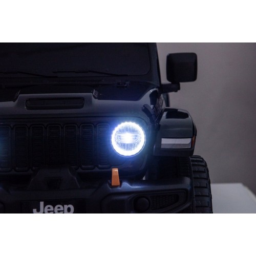 Jeep Wrangler Rubicon LIFT White Vehicle