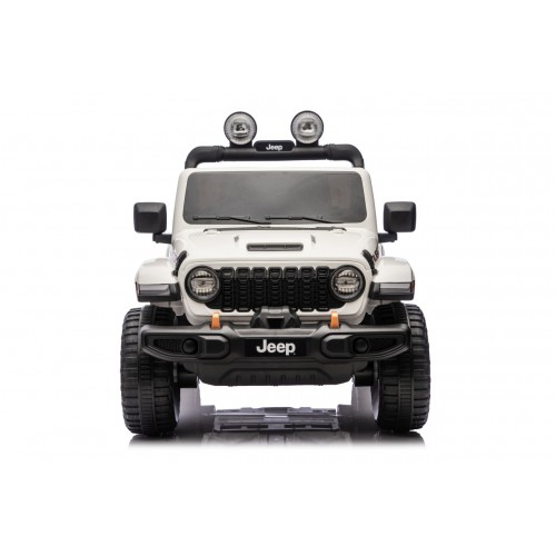 Jeep Wrangler Rubicon LIFT White Vehicle