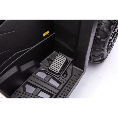 WOLF 4x4 ATV Quad Vehicle White