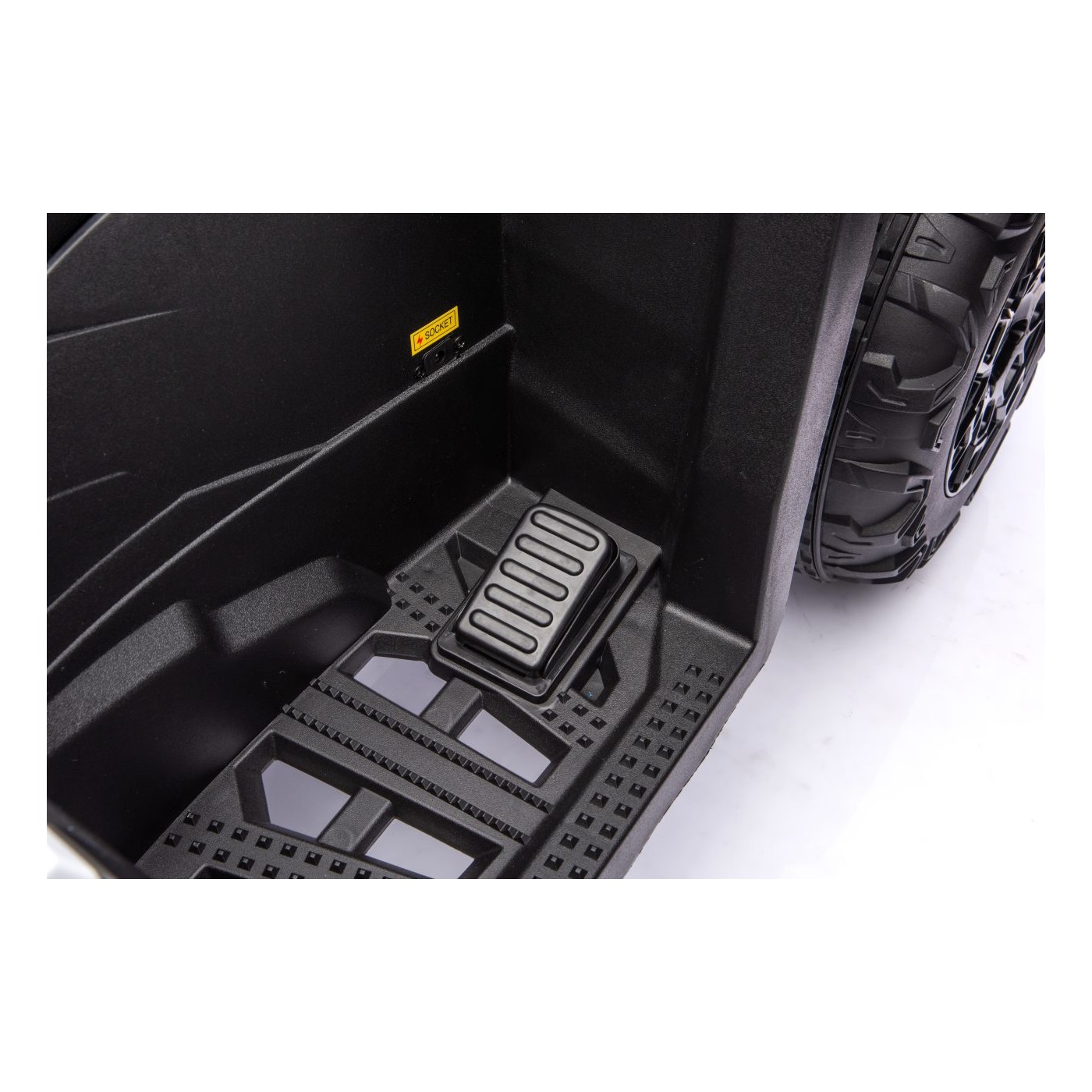 WOLF 4x4 ATV Quad Vehicle White