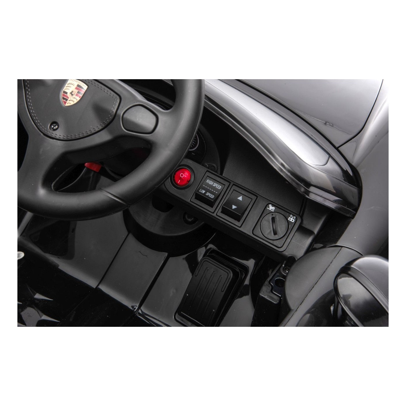 Vehicle Porsche 911 Carrera Black