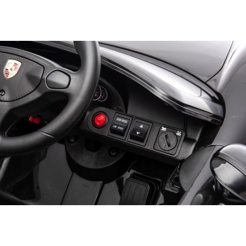 Vehicle Porsche 911 Carrera Black