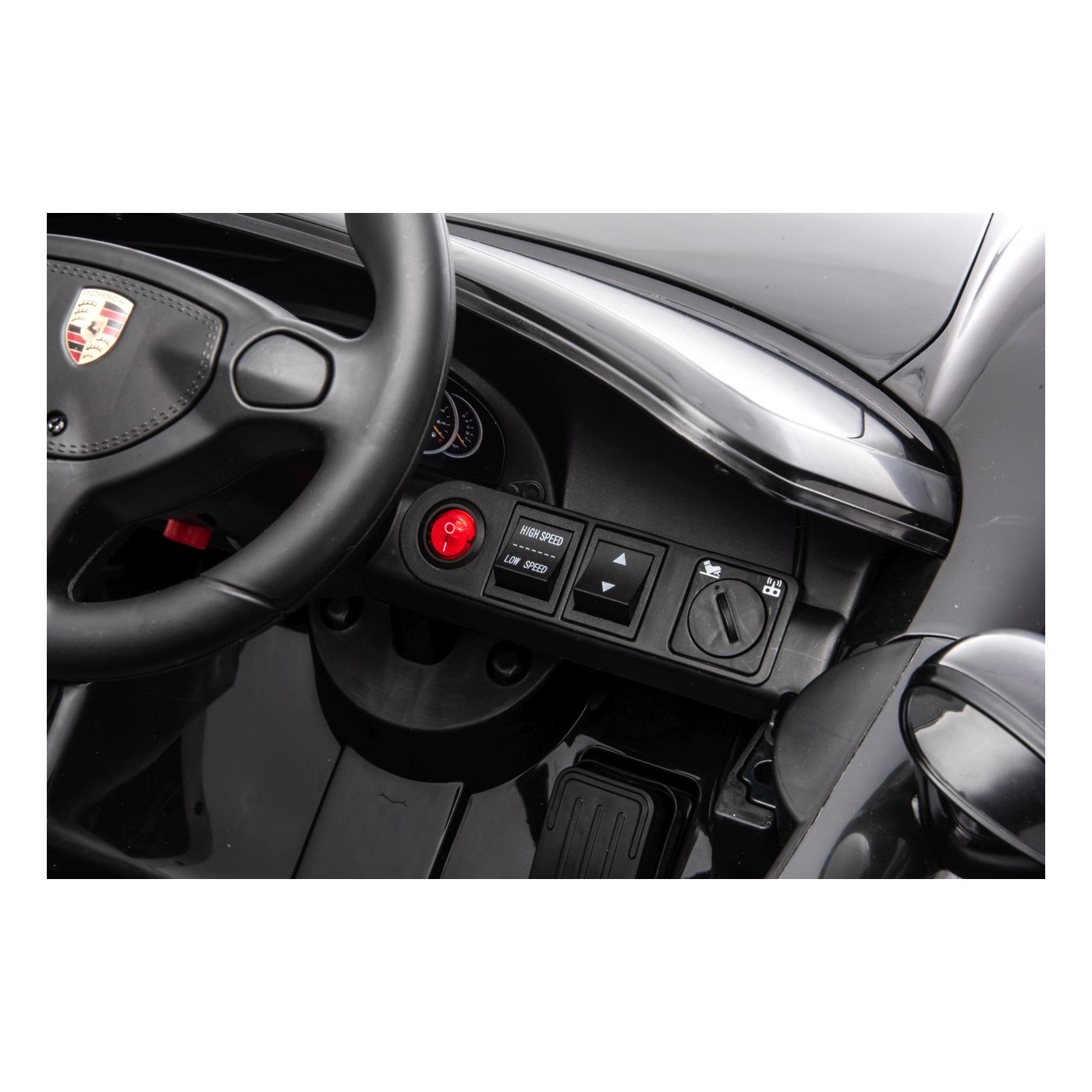 Vehicle Porsche 911 Carrera Black