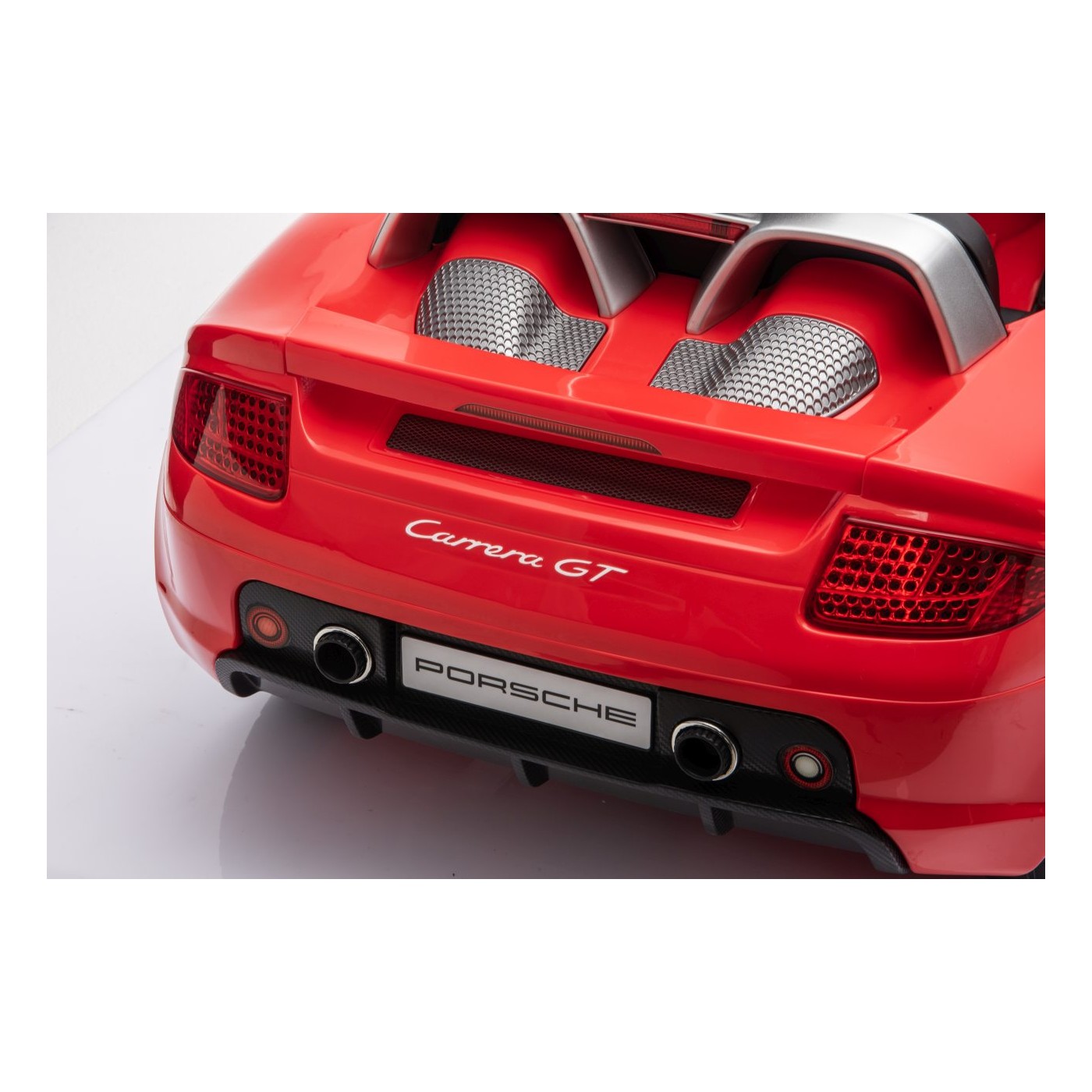 Vehicle Porsche 911 Carrera Red