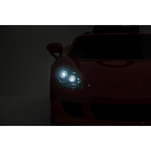Vehicle Porsche 911 Carrera Red