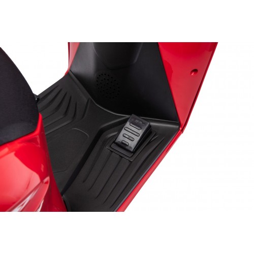 Vehicle Motor Scooter HONDA SH125I Red