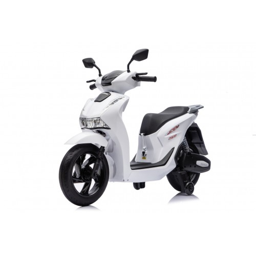 Vehicle Motor Scooter HONDA SH125I White