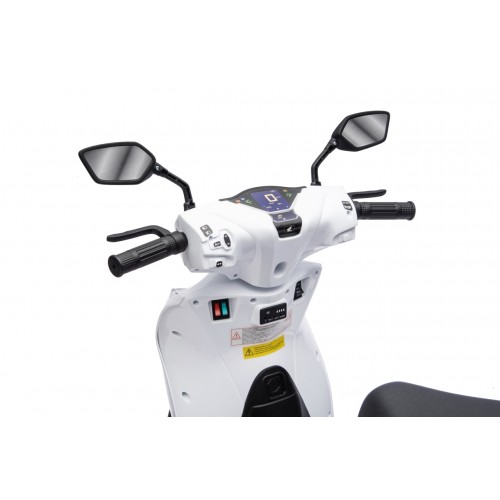 Vehicle Motor Scooter HONDA SH125I White