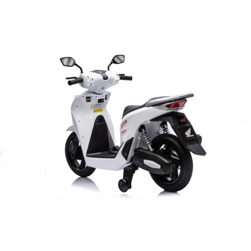 Vehicle Motor Scooter HONDA SH125I White