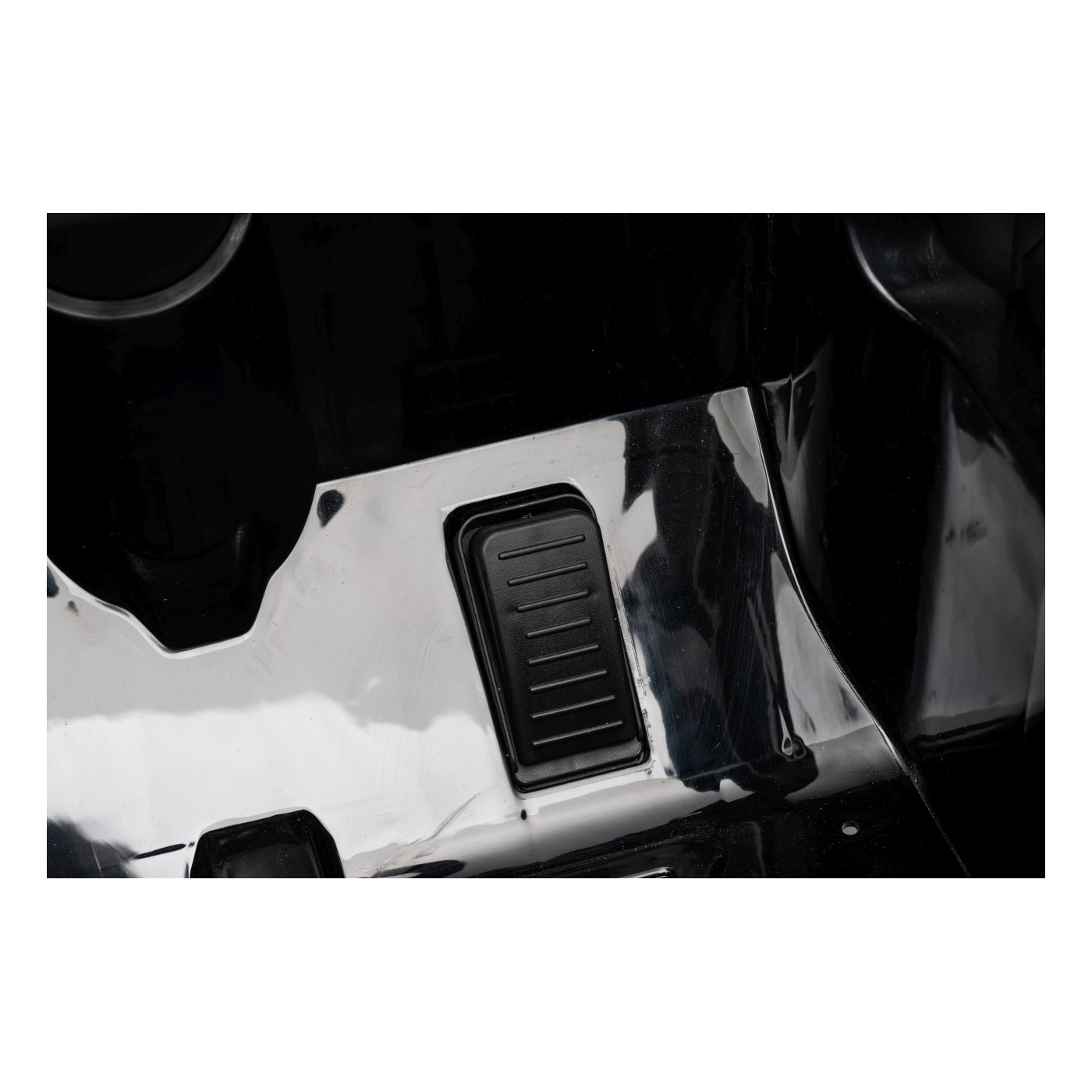 Audi RS6 Avant GT Black