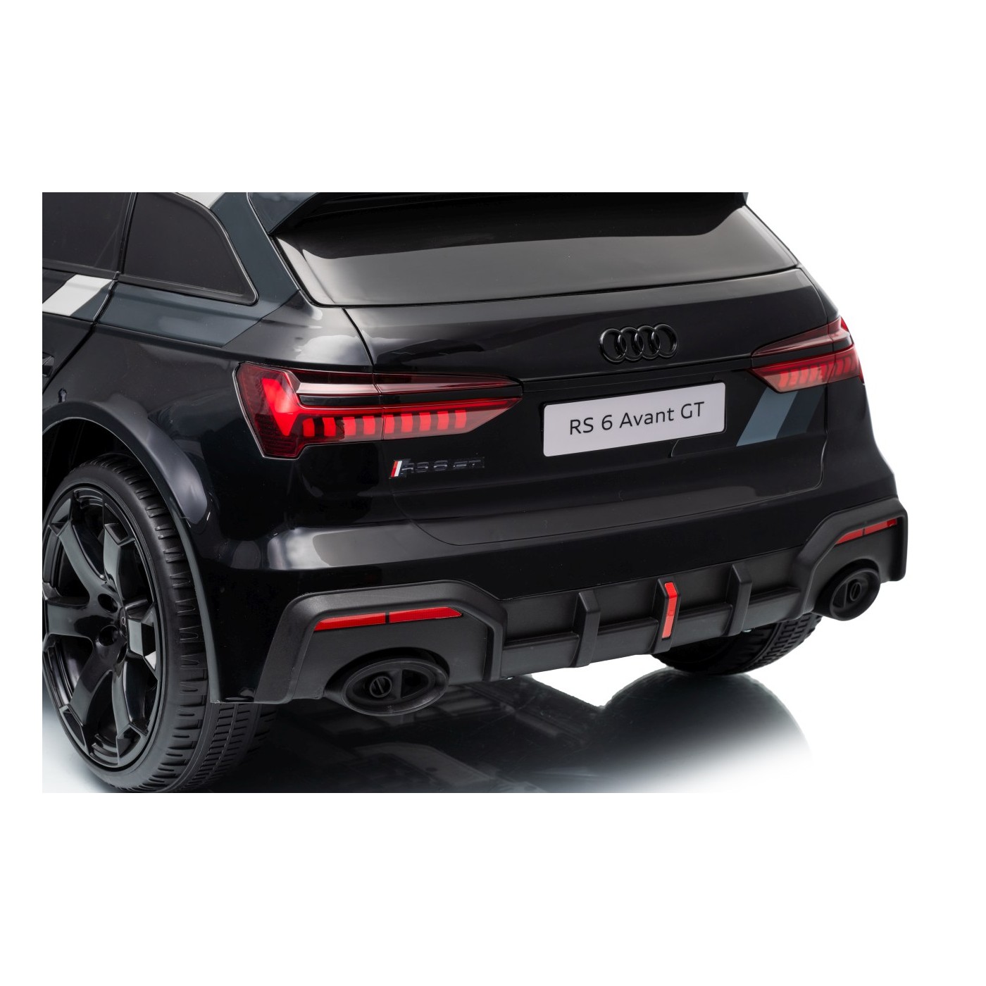 Audi RS6 Avant GT Black