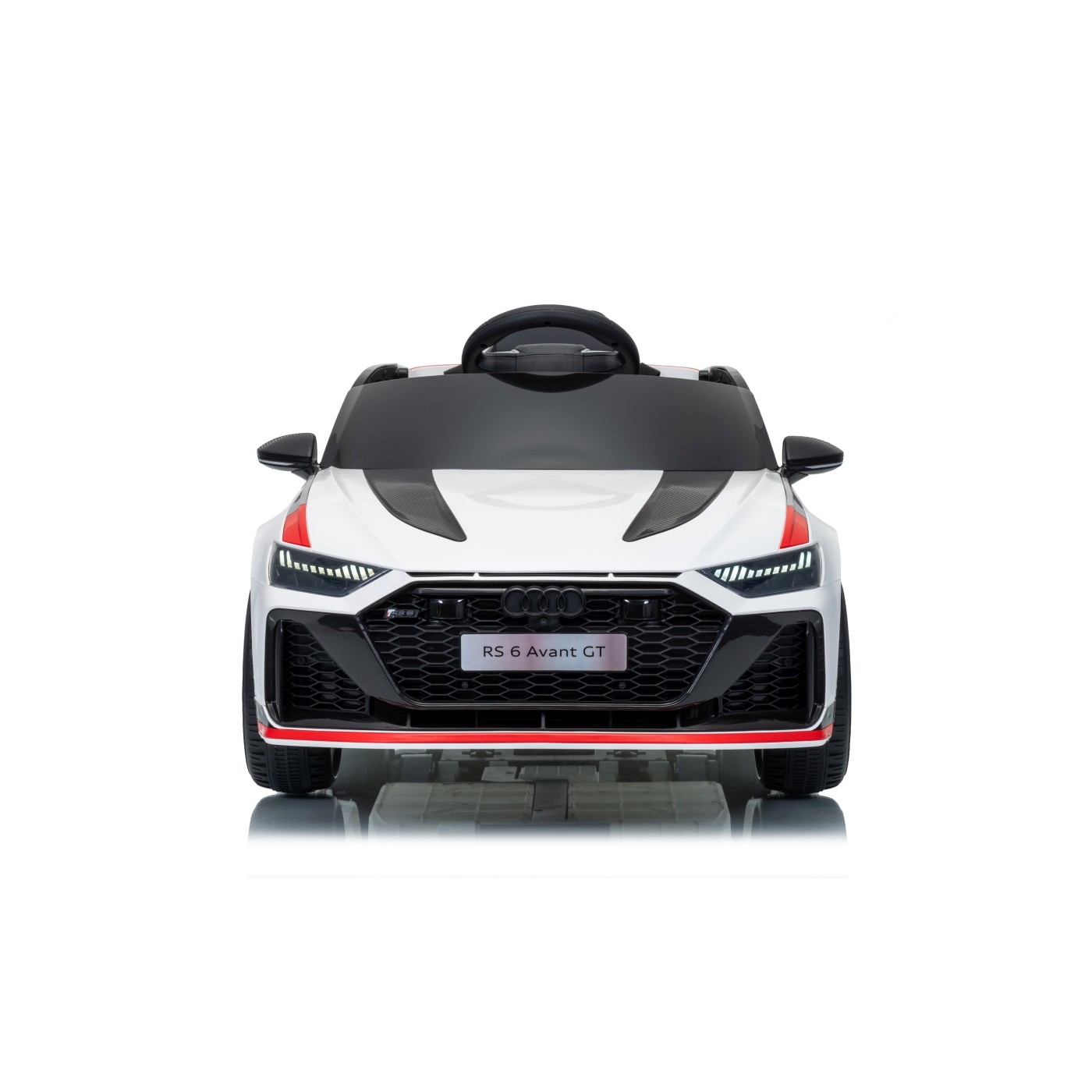 Vehicle Audi RS6 Avant GT White