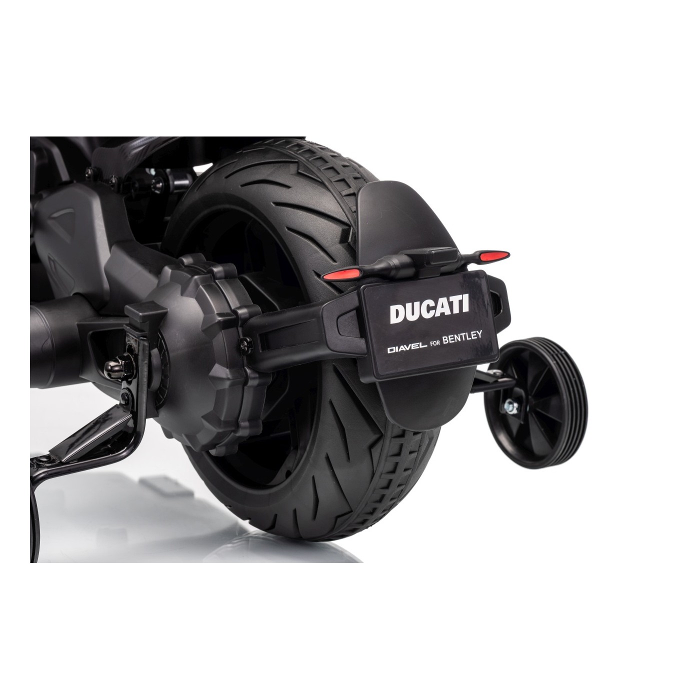 Vehicle Motor Ducati Diavel x Bentley Green