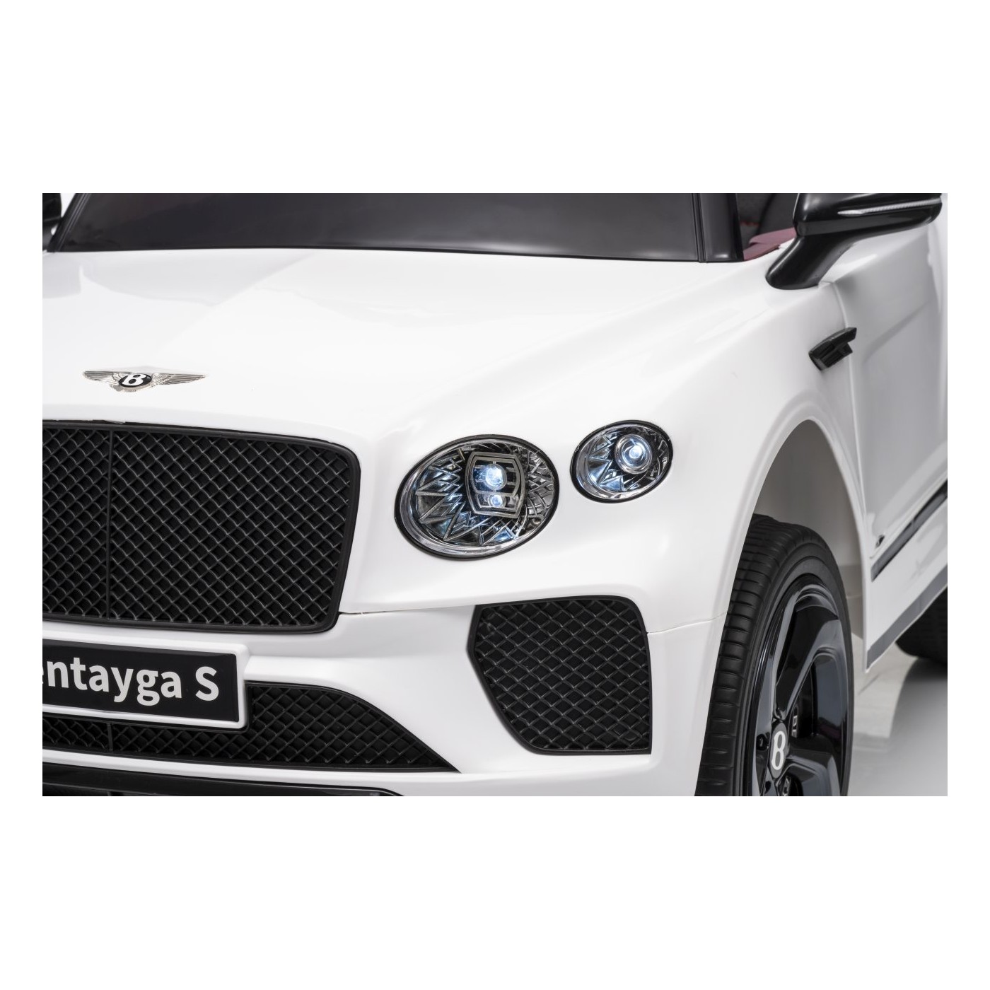 Bentley Bentayga S White Vehicle