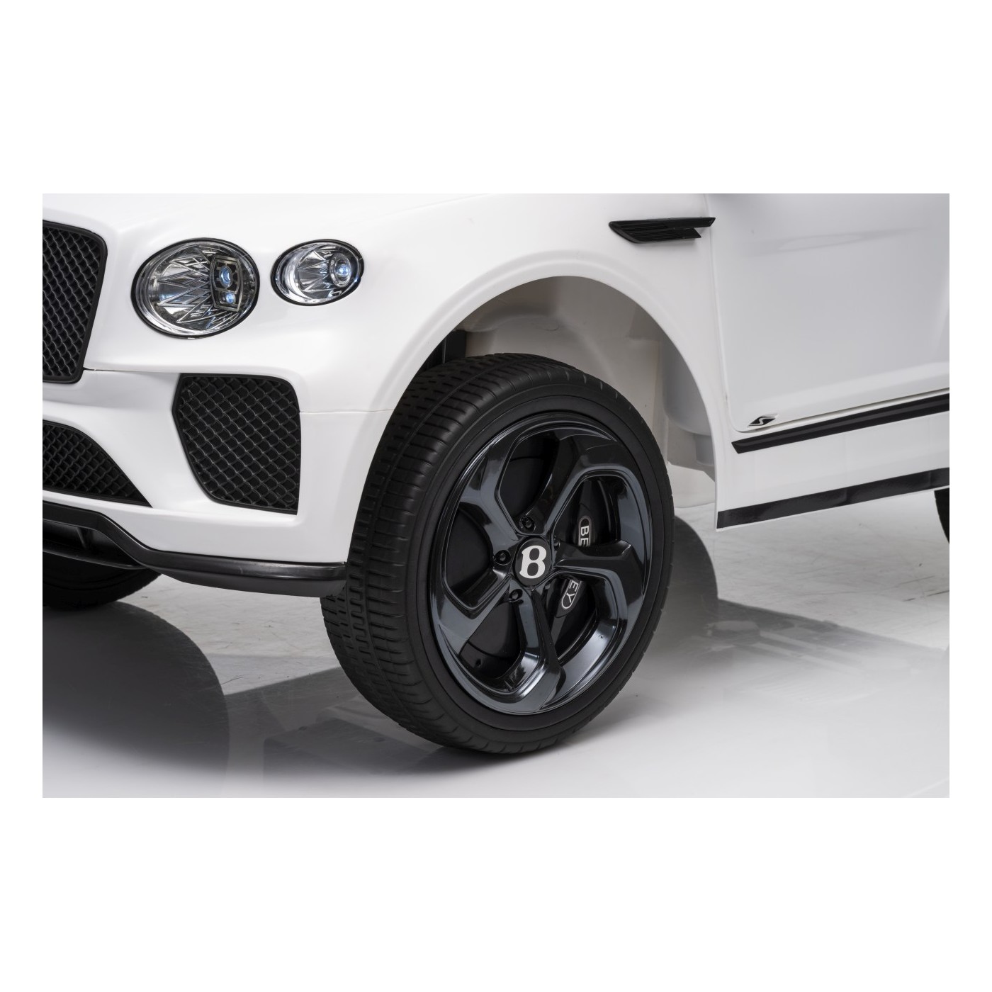 Bentley Bentayga S White Vehicle