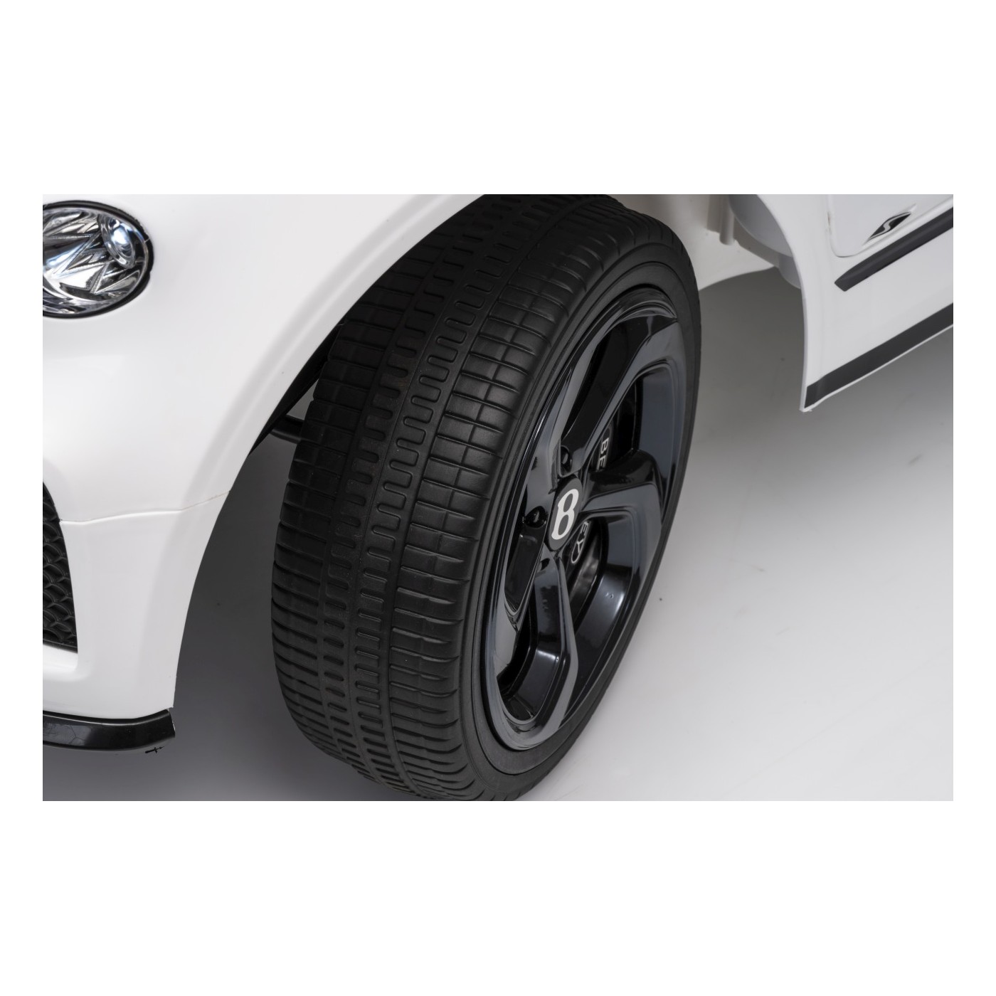 Bentley Bentayga S White Vehicle