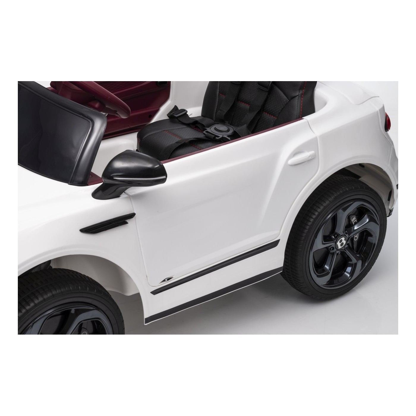 Bentley Bentayga S White Vehicle