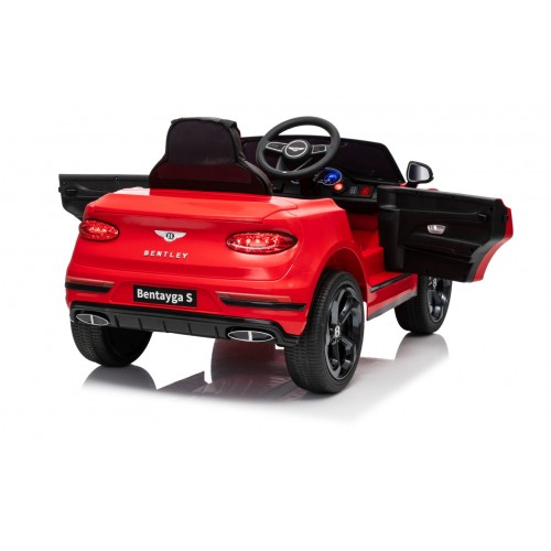 Vehicle Bentley Bentayga S Red