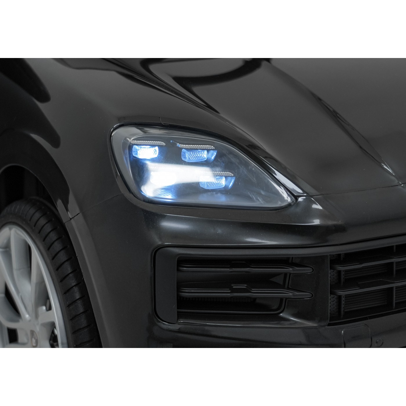 Vehicle Porsche Cayenne Black
