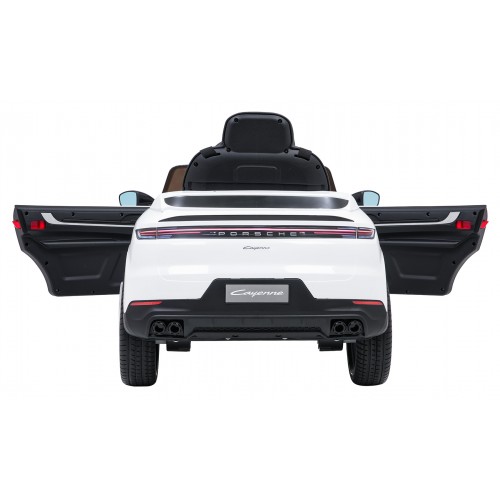 Vehicle Porsche Cayenne White