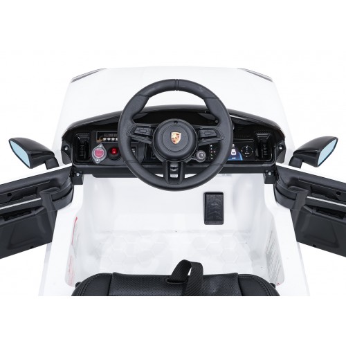 Vehicle Porsche Cayenne White