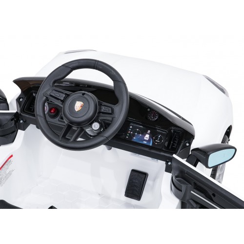 Vehicle Porsche Cayenne White