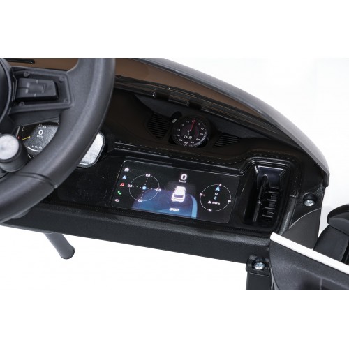 Vehicle Porsche Cayenne White