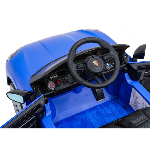 Vehicle Porsche Cayenne Blue