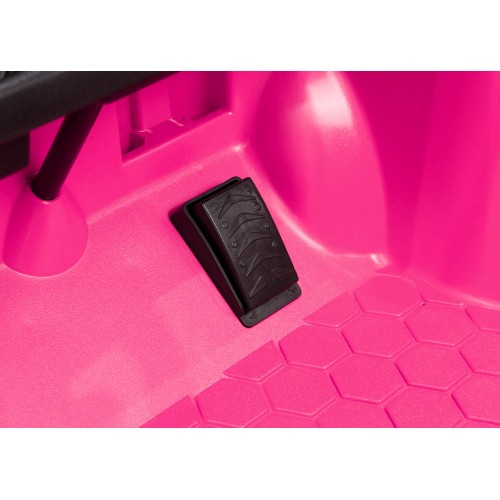 Vehicle Porsche Cayenne Pink