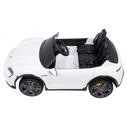 Vehicle Porsche Taycan Turbo S White