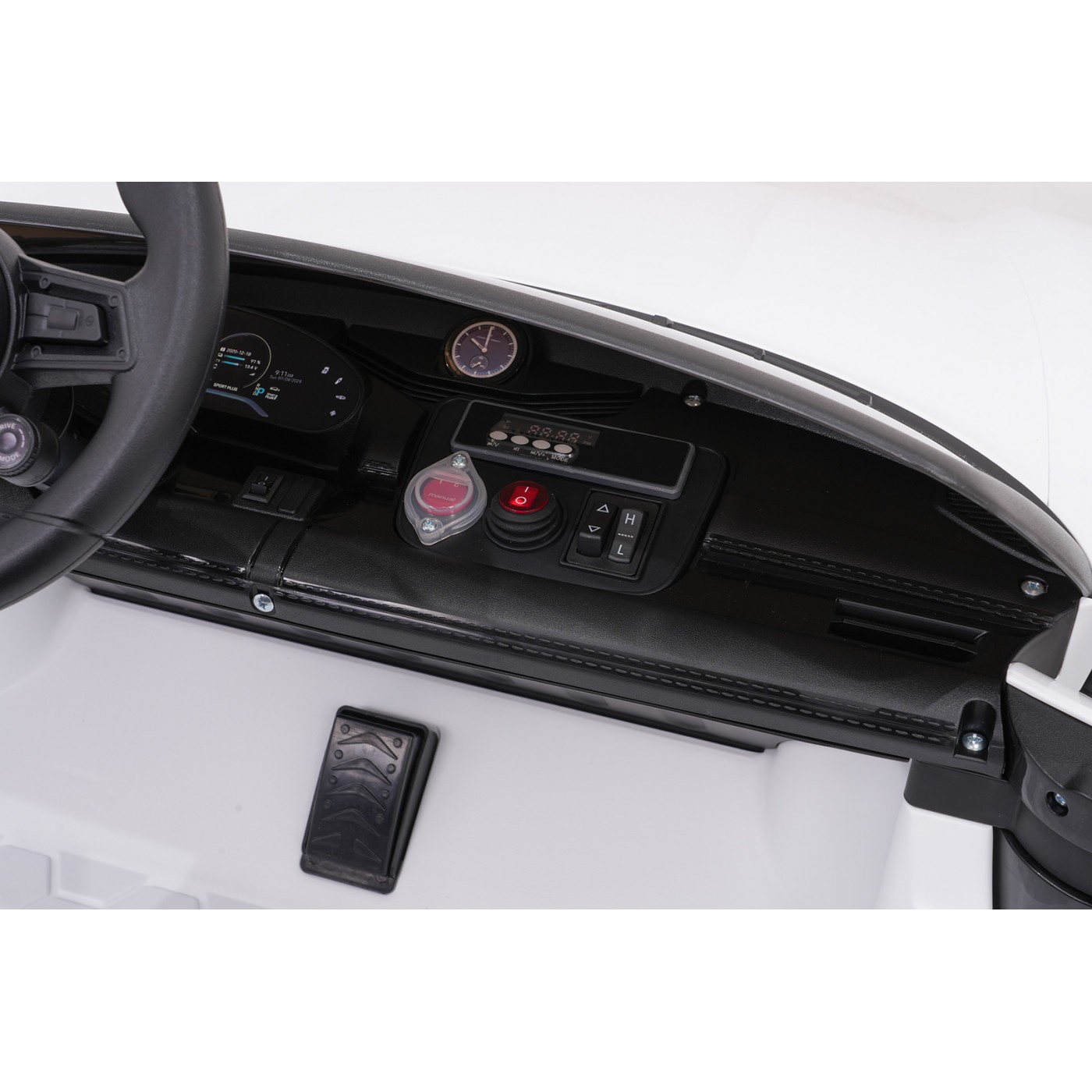 Vehicle Porsche Taycan Turbo S White