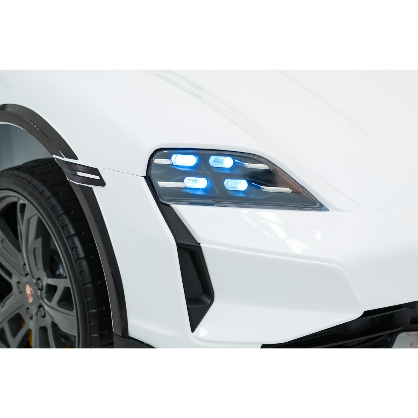 Vehicle Porsche Taycan Turbo S White