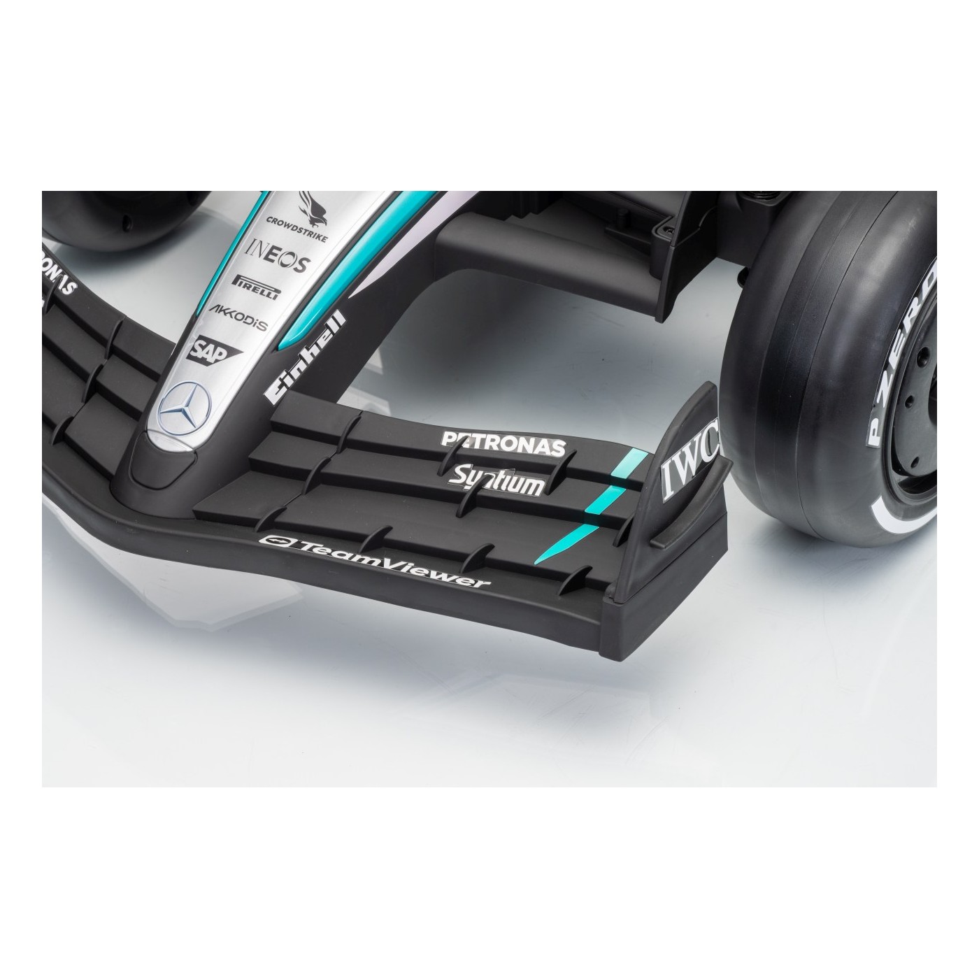 Vehicle AMG PETRONAS F1 Black Racing Car