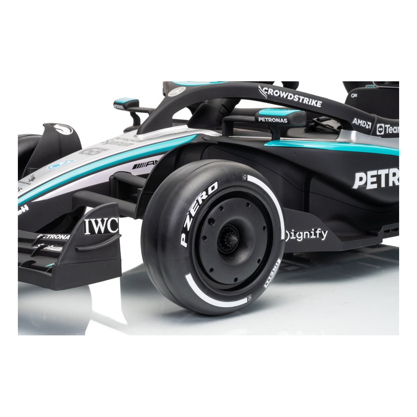 Vehicle AMG PETRONAS F1 Black Racing Car