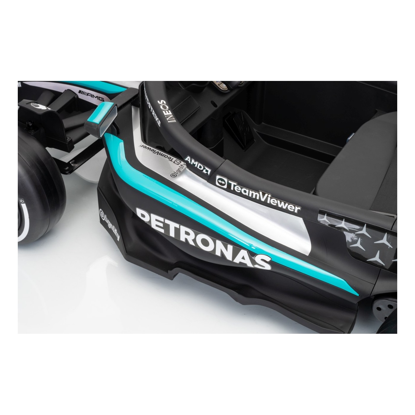 Vehicle AMG PETRONAS F1 Black Racing Car
