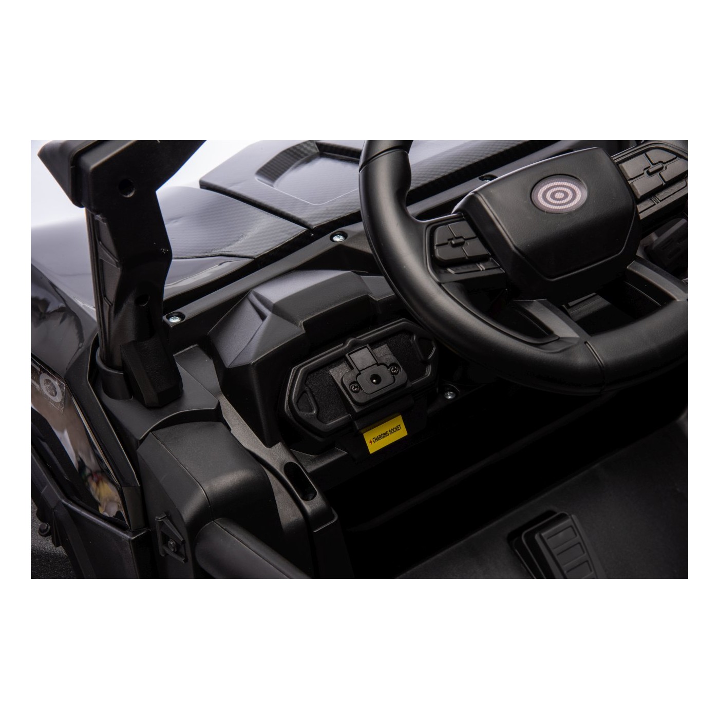 OBSERVER 4x4 Buggy Vehicle Black