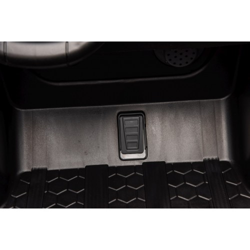 OBSERVER 4x4 Buggy Vehicle Pink