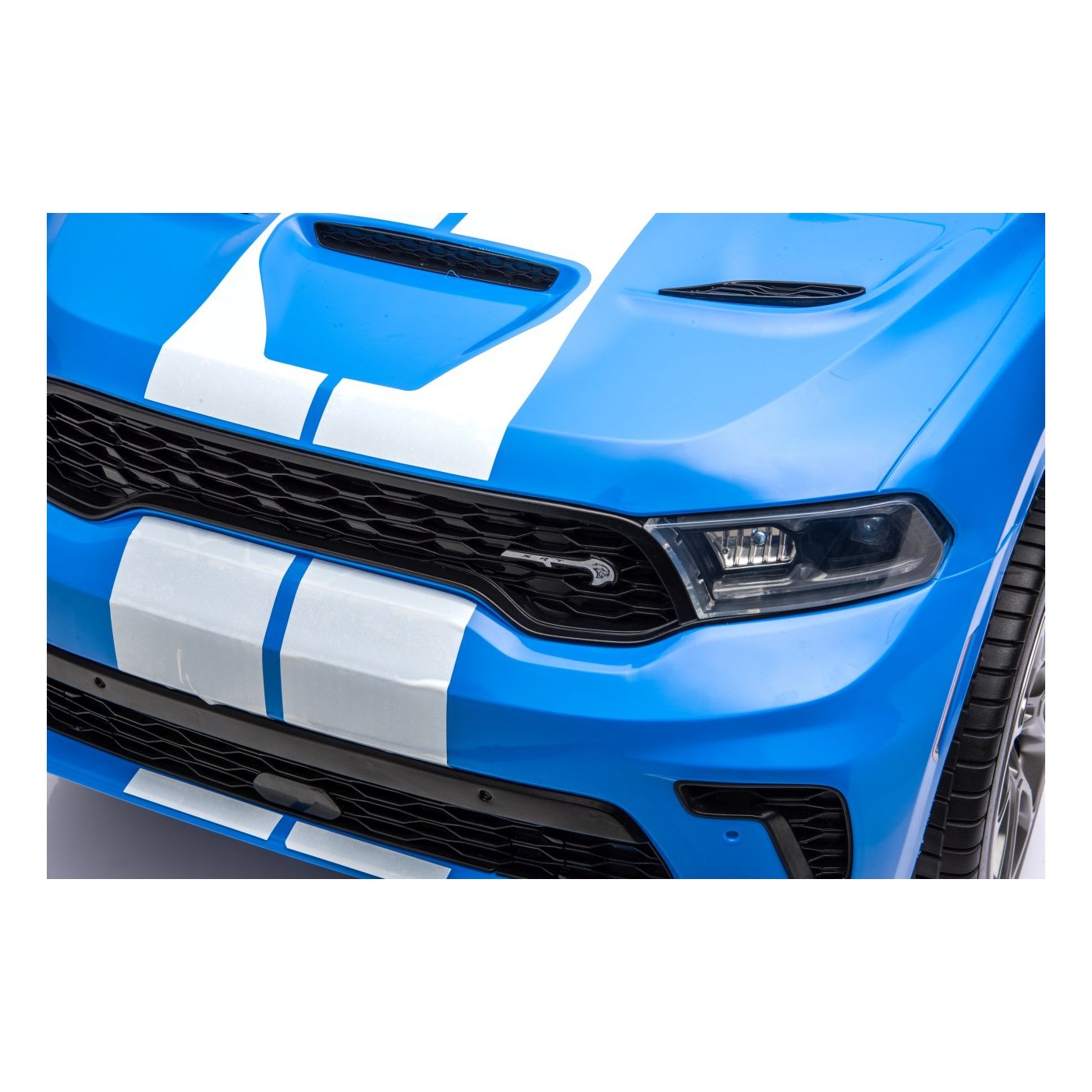 Vehicle Dodge Durango Blue