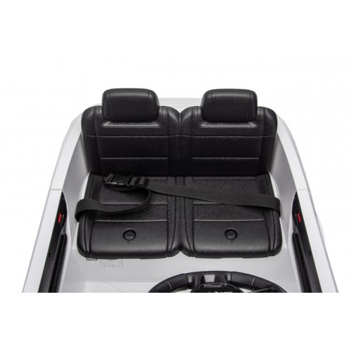 Vehicle Dodge Durango White