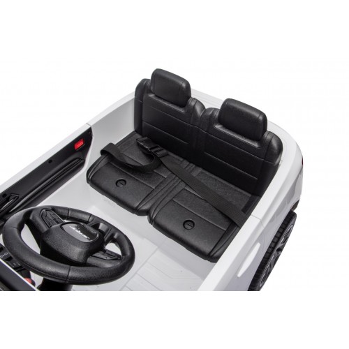 Vehicle Dodge Durango White